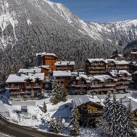 Luxueux 4 Avec Balcon, Casier A Skis, Proche Des Pistes A 1650 - Fr-1-563-136 Courchevel